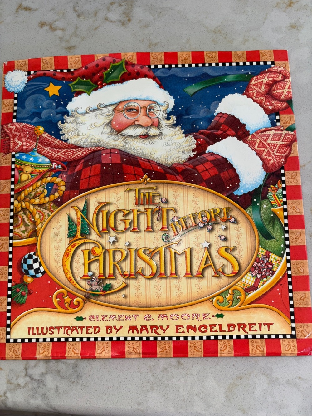 The Night Before Christmas Illustrated by: Mary Engelbreit